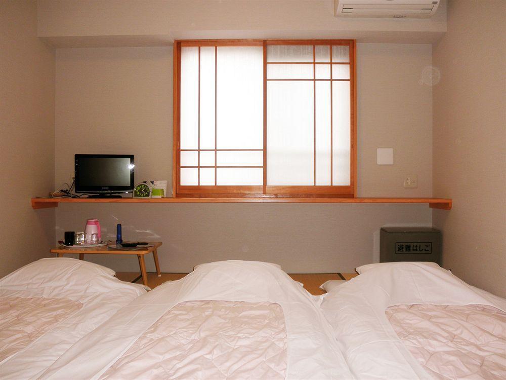 Family Inn Saiko Tokyo Exterior photo