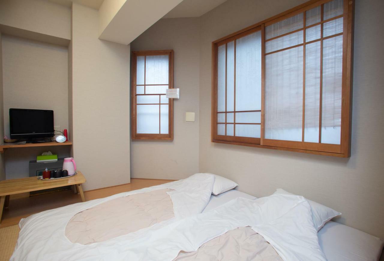 Family Inn Saiko Tokyo Exterior photo